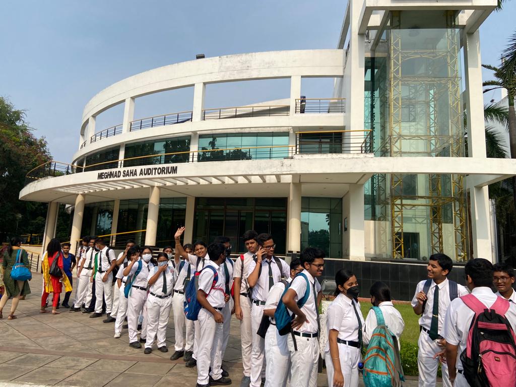 Visit to Saha Institute of Nuclear Physics Kolkata- 16