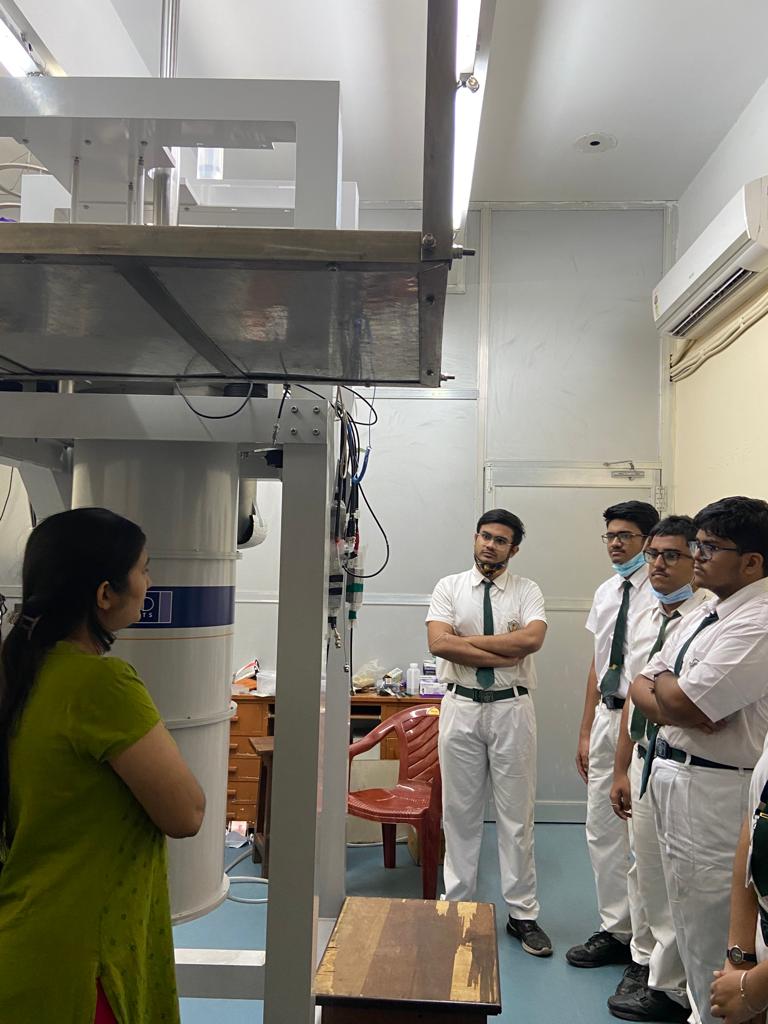 Visit to Saha Institute of Nuclear Physics Kolkata- 9